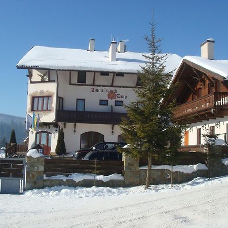 Alpenhof Pansion Hotell Slavske Exteriör bild