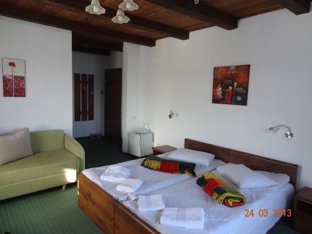 Alpenhof Pansion Hotell Slavske Rum bild