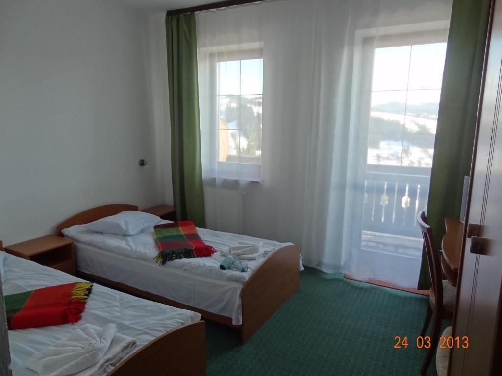 Alpenhof Pansion Hotell Slavske Rum bild