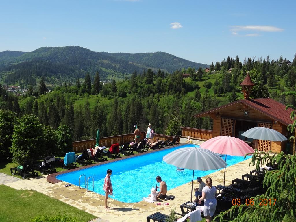 Alpenhof Pansion Hotell Slavske Exteriör bild