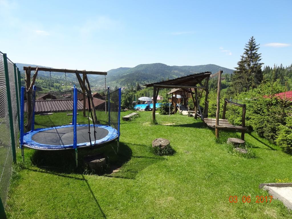 Alpenhof Pansion Hotell Slavske Exteriör bild