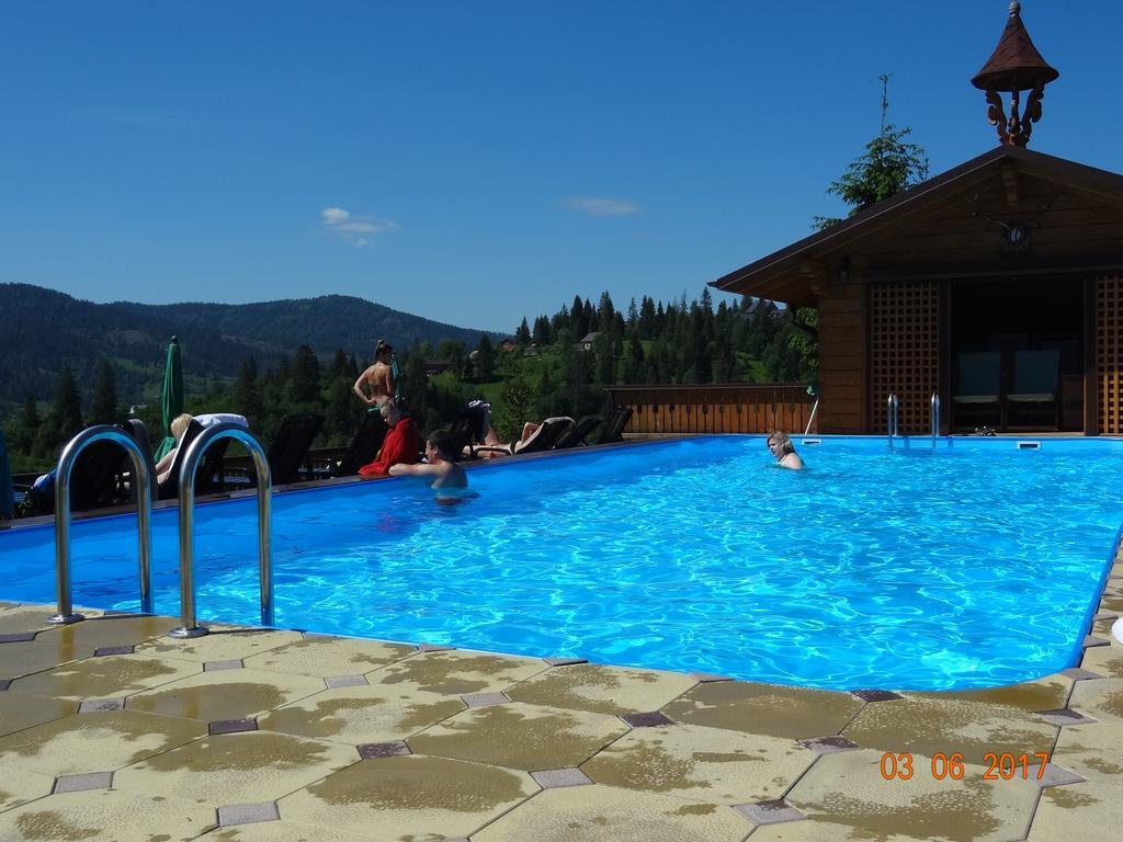 Alpenhof Pansion Hotell Slavske Exteriör bild